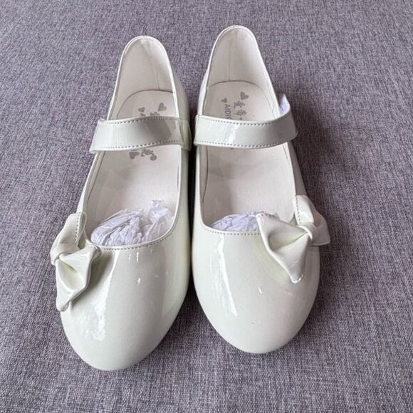Mary Jane Flats for Girls, White Patent Dress Shoes Kids 1.5 - Picture 1 of 6